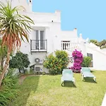 Rabat 24, Oasis De Capistrano ネルハ