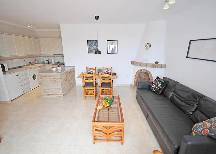 Rabat 24, Oasis De Capistrano * Nerja